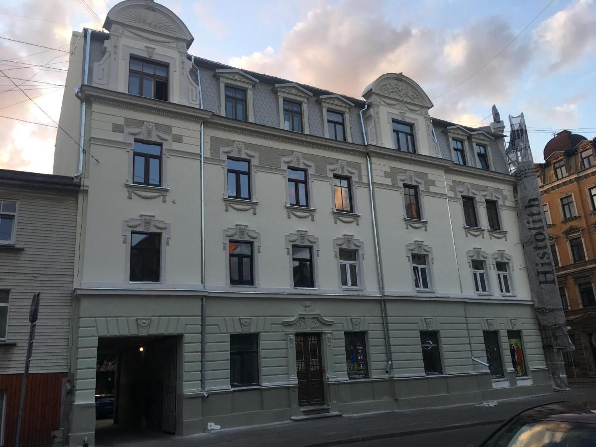 Sunrise Apartment In The Quiet Centre Riga Luaran gambar