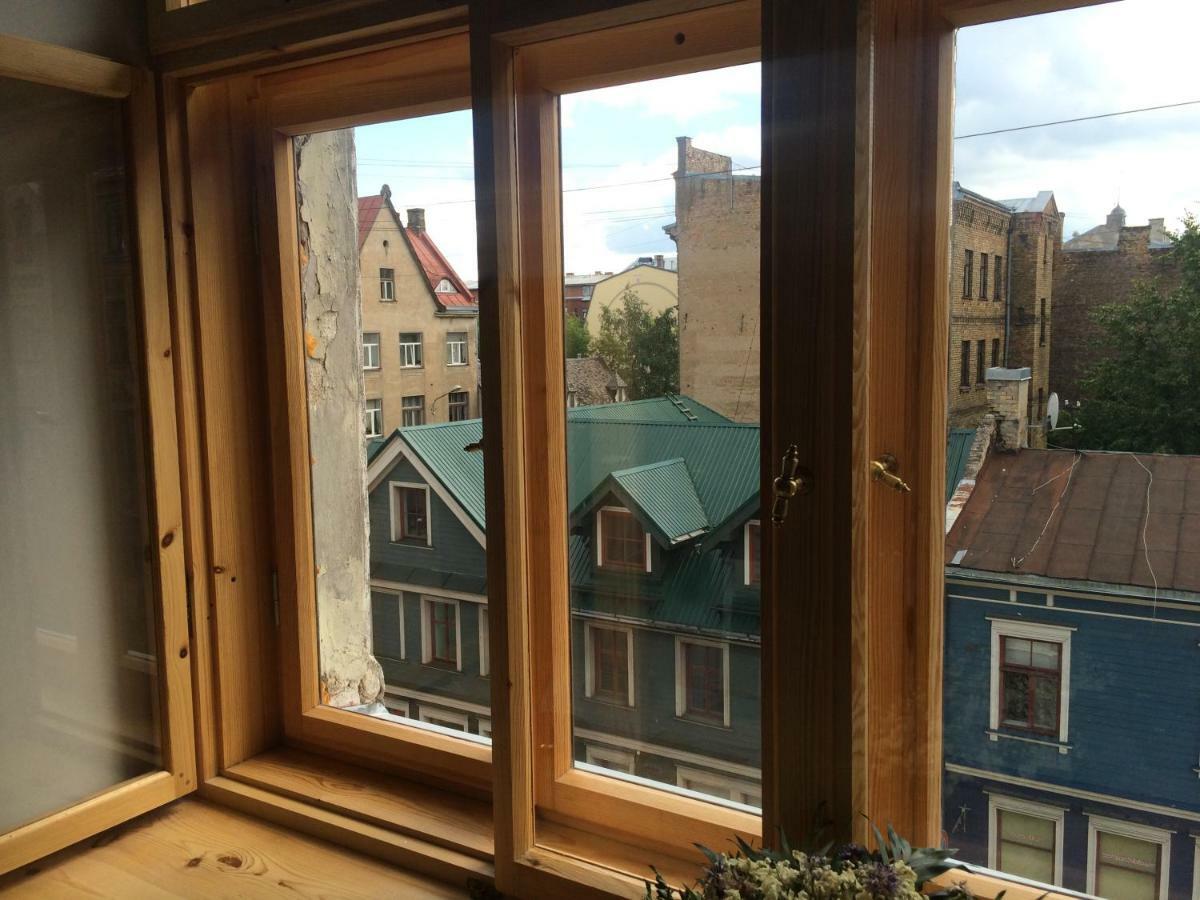 Sunrise Apartment In The Quiet Centre Riga Luaran gambar