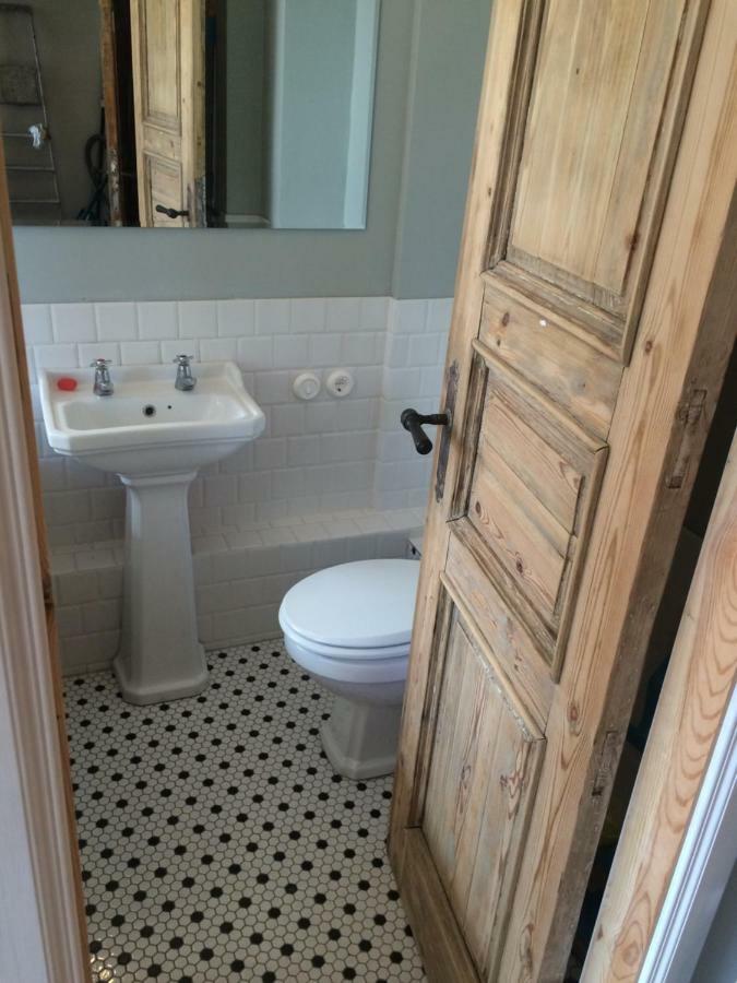 Sunrise Apartment In The Quiet Centre Riga Luaran gambar